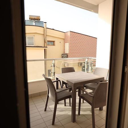 Dyrrah Seaside Apartments Дуррес Екстер'єр фото